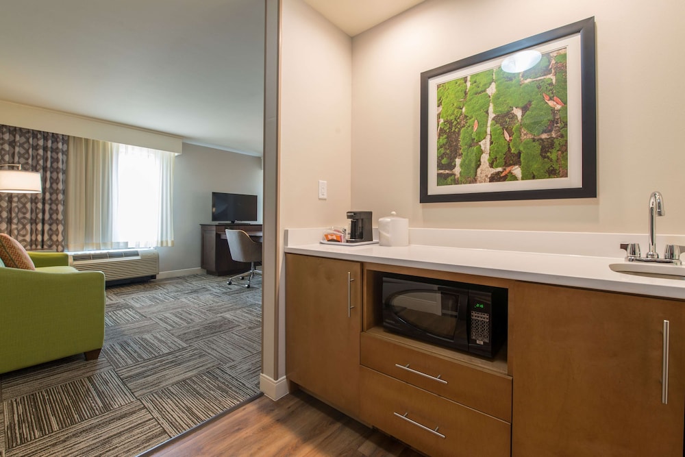 Hampton Inn Waynesboro - photo 16