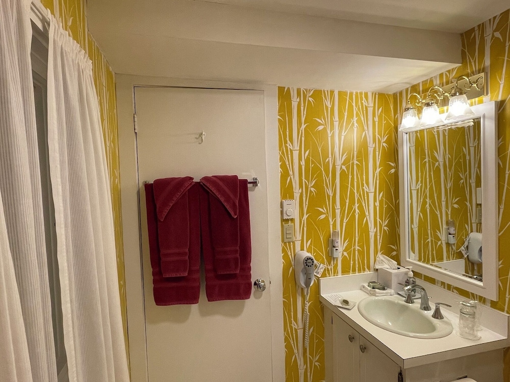 Deerhill Inn - photo 113