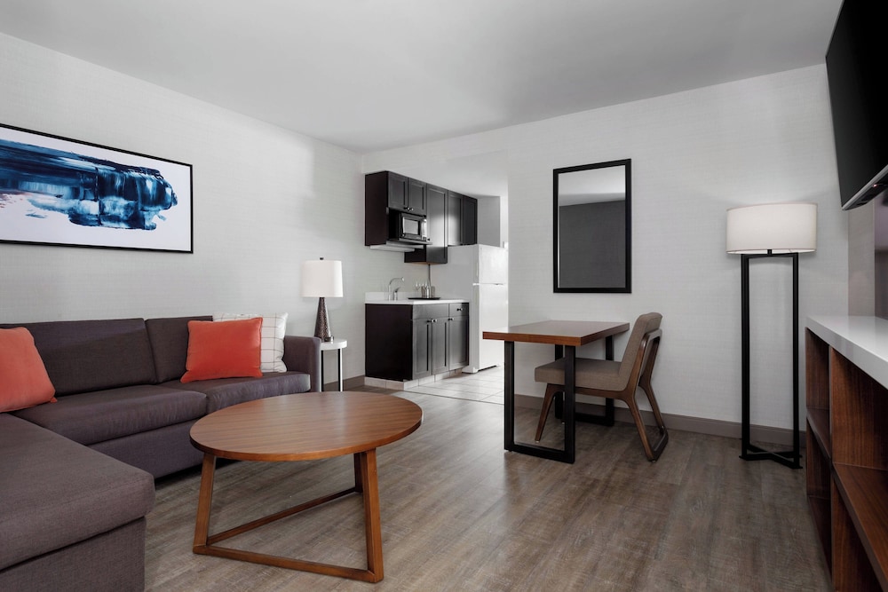 Delta Hotels by Marriott Burlington - photo 10