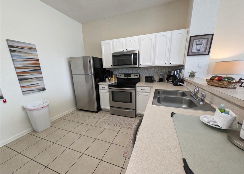 Beautiful 3 bed Townhome in Windsor Hills Resort - photo 5