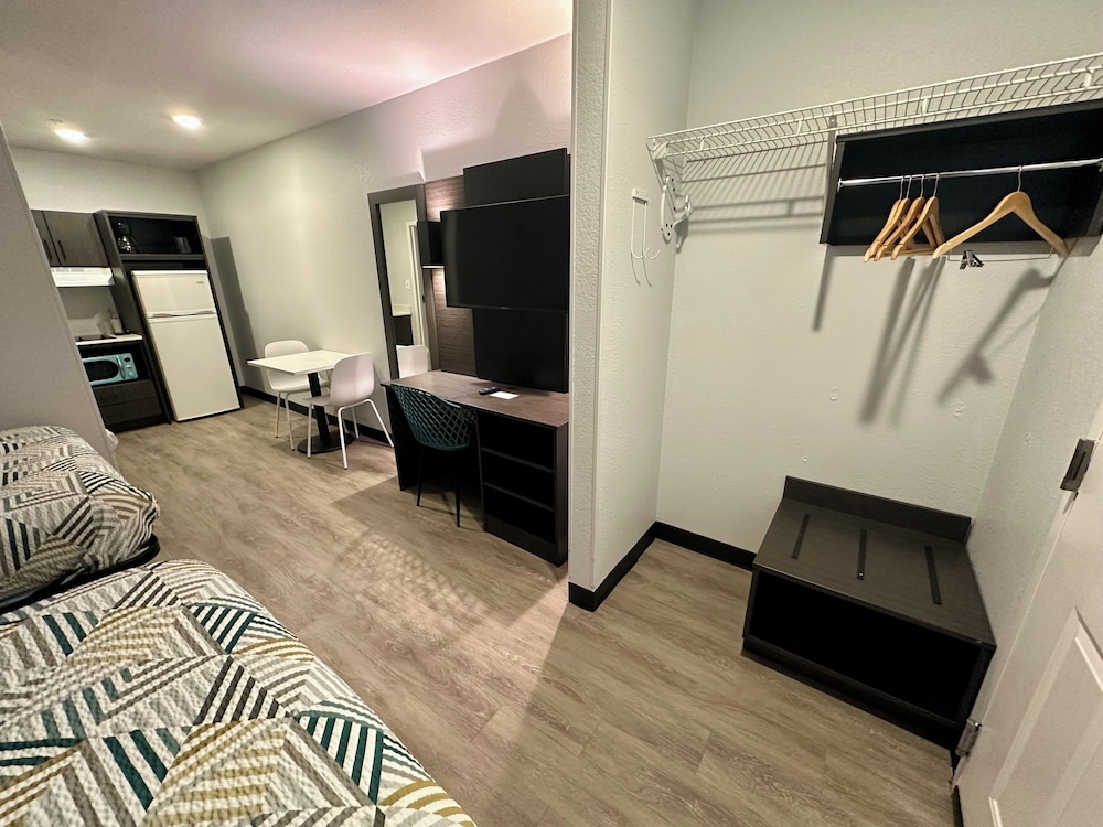 Studio 6 Columbus GA Columbus Airport - featured photo