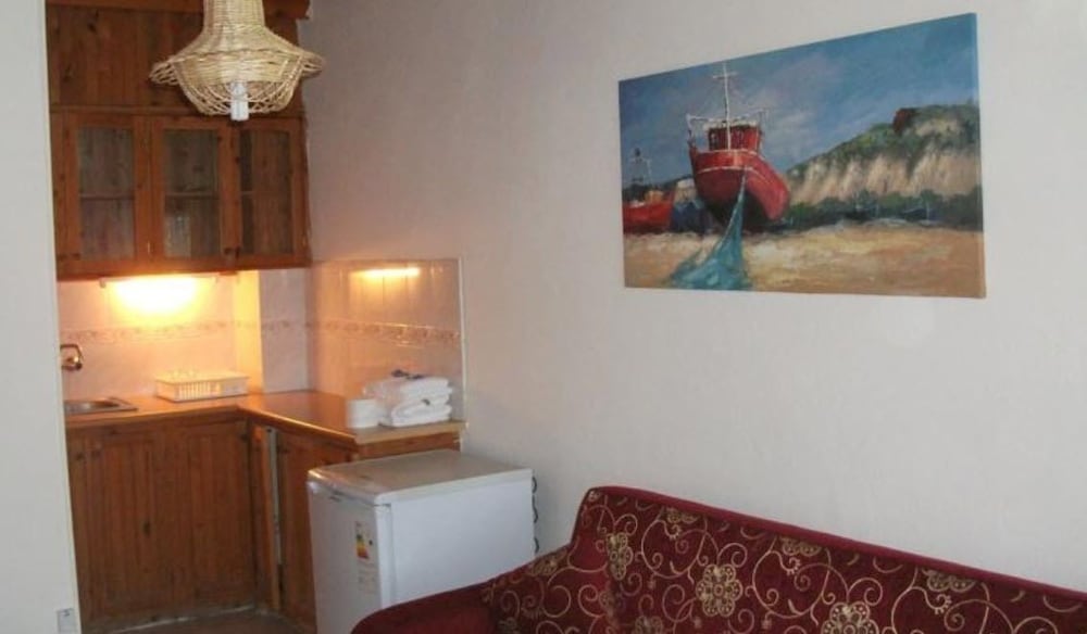 Pansiyon Number One — Karaburun — photo 3