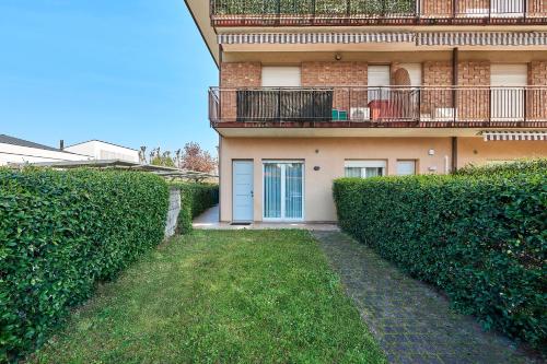 Jesolo Garden Beach House Host Solution — 4-Star Luxury Hotel in Lido Di Jesolo, Italy