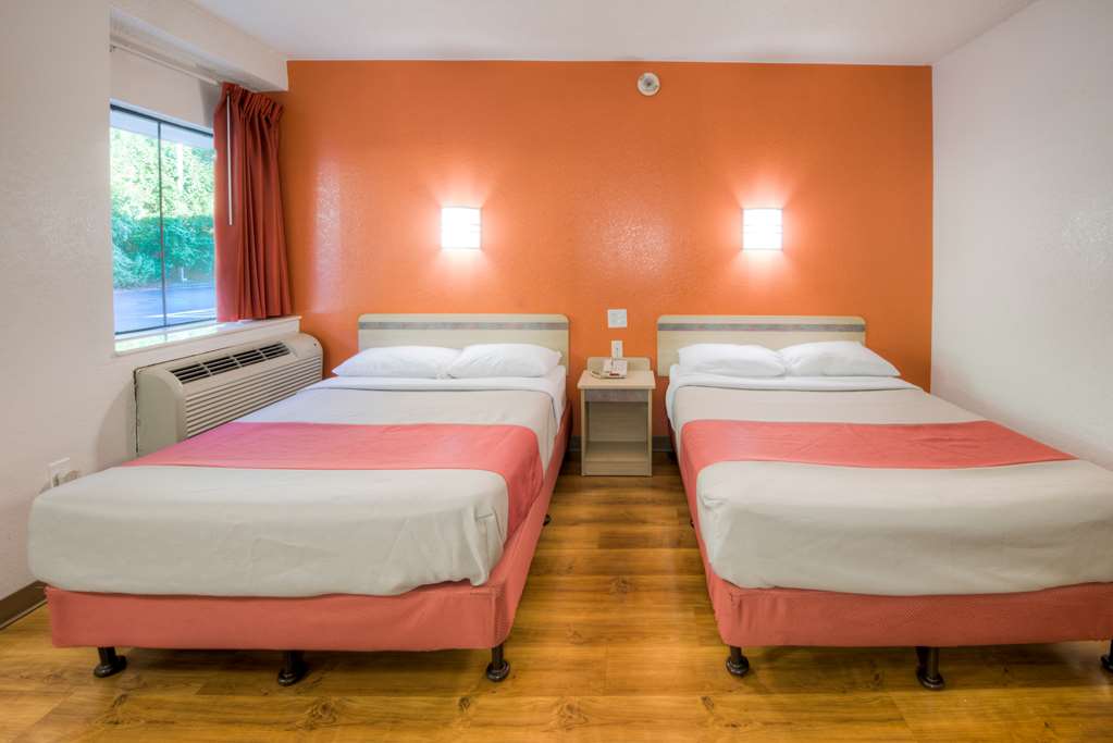 Motel 6 Niantic CT New London - photo 20