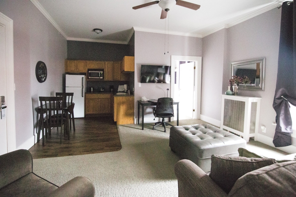 The Continental Hotel - photo 22