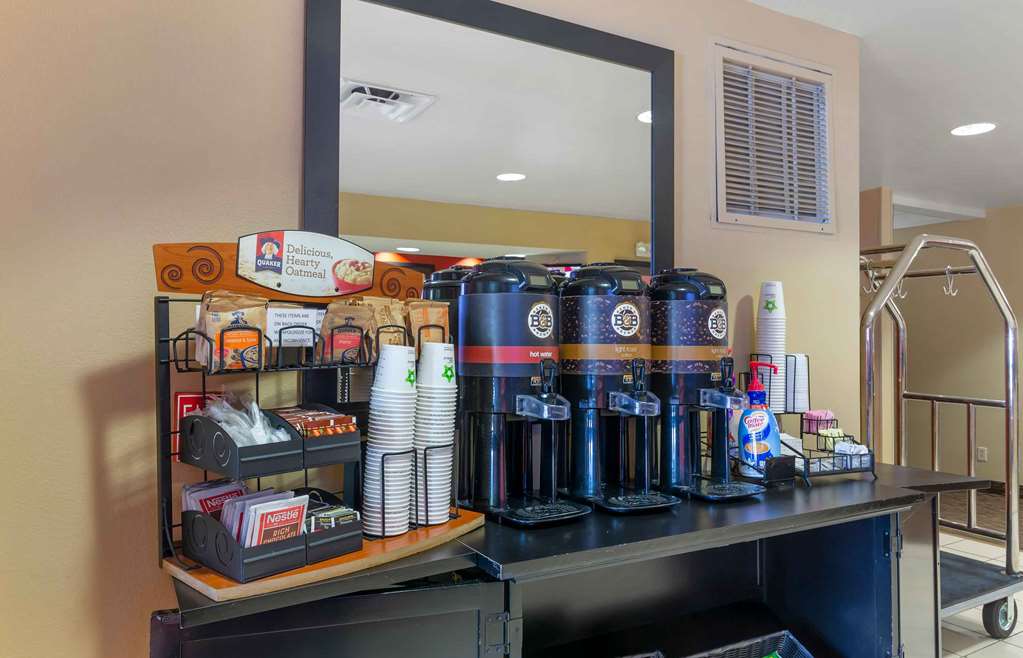 Extended Stay America Suites Jacksonville Camp Lejeune - photo 8