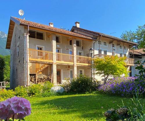 Casa del Piol Fattoria dei fiori — 4-Star Luxury Hotel in Sospirolo, Italy