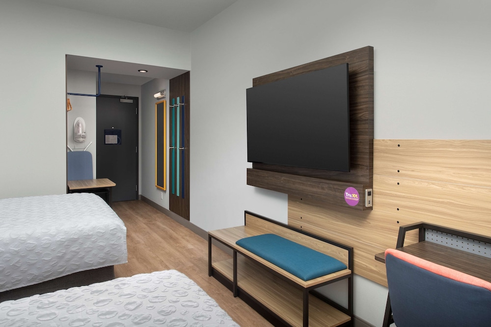 Tru by Hilton Miami West Brickell - photo 8