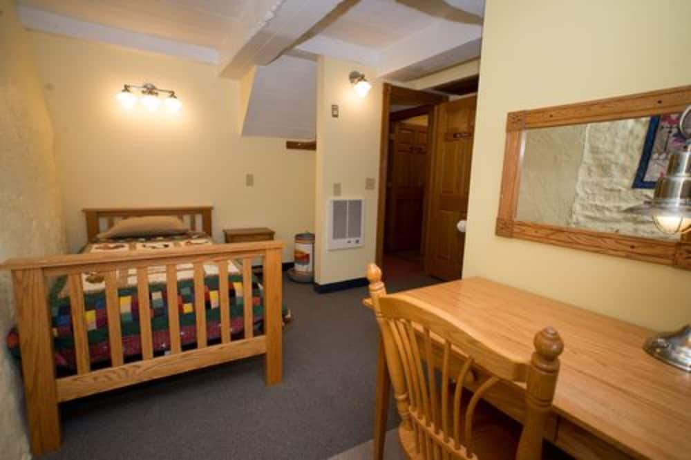 Stone Mill Hotel & Suites - photo 10