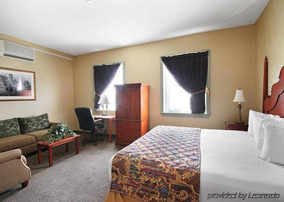 The Governor Dinwiddie Hotel - photo 6