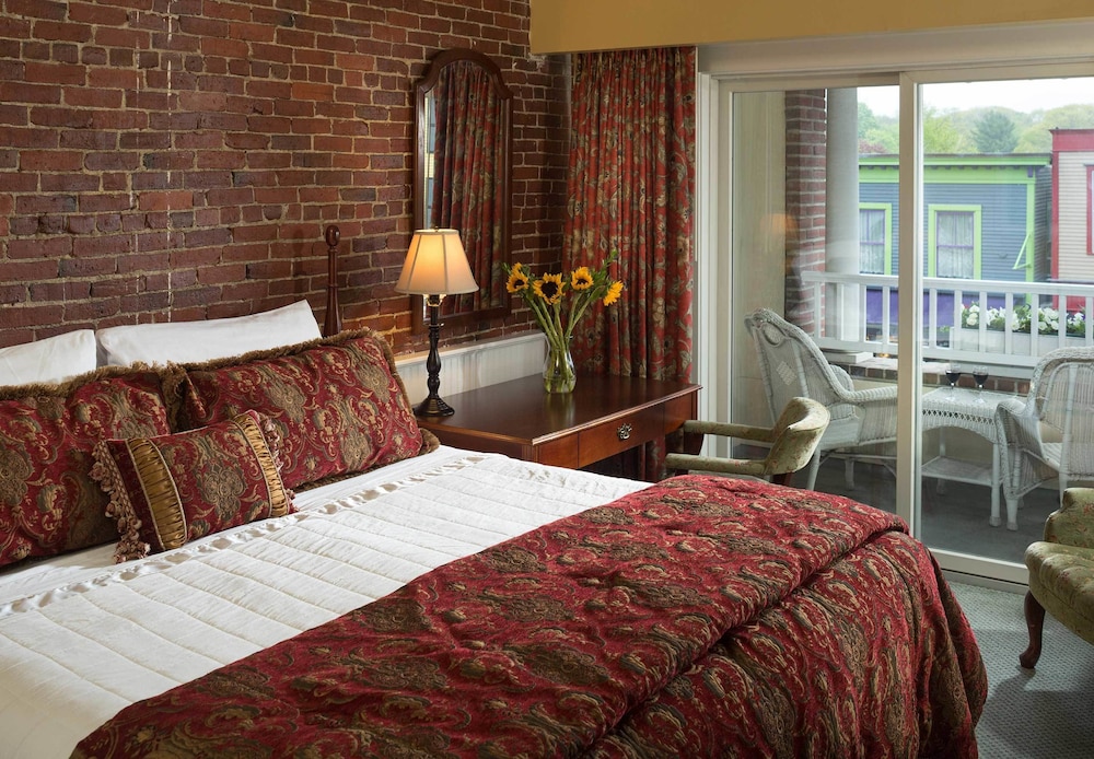 Lord Camden Inn - photo 9