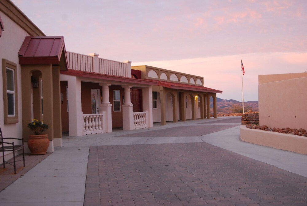 Dream Manor Inn - photo 49