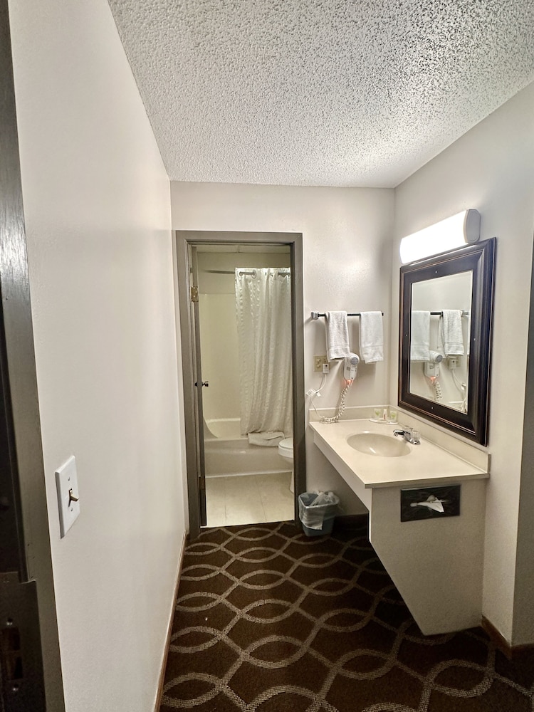 Denison Hotel - photo 15