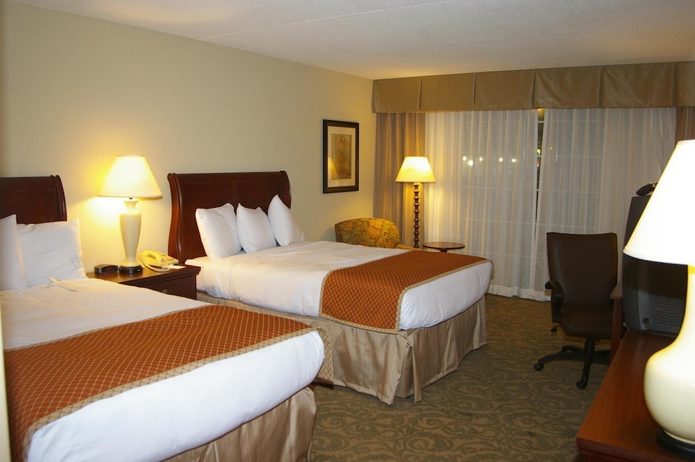 Sturbridge Host Hotel & Conference Center - photo 9