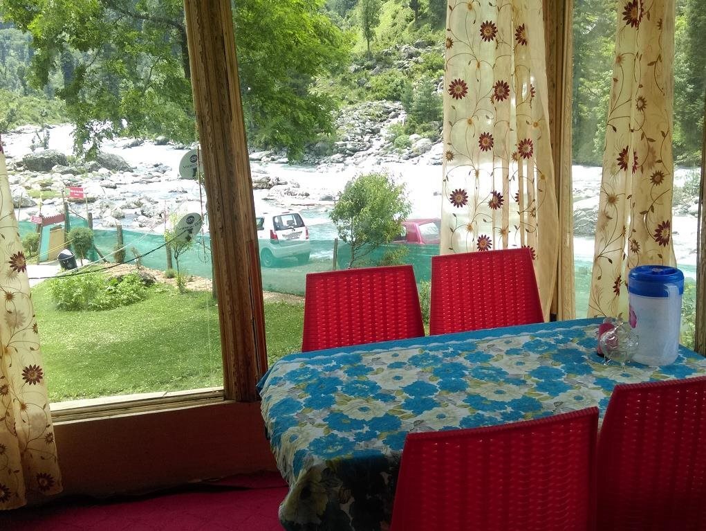 River Front Hotel — Pahlgam — photo 4