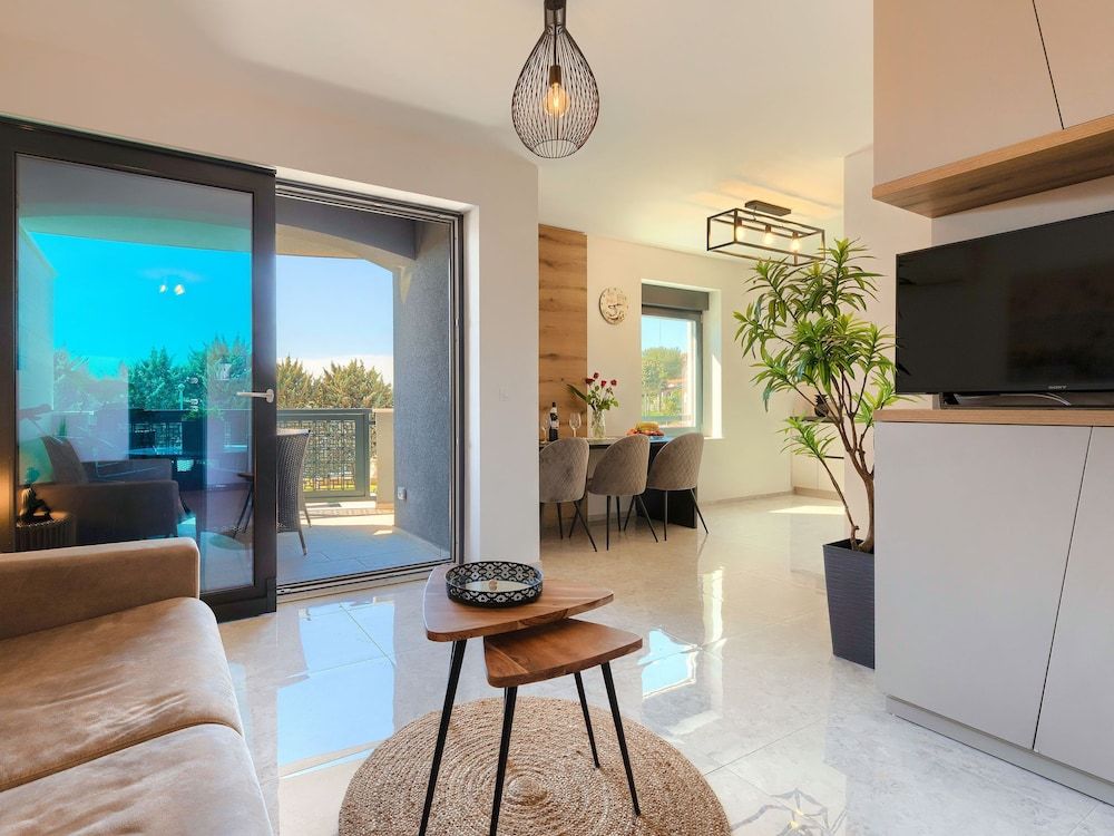 Apartment Sandy Beach 1st row at sea — 4-Star Luxury Hotel in Medulin, Croatia