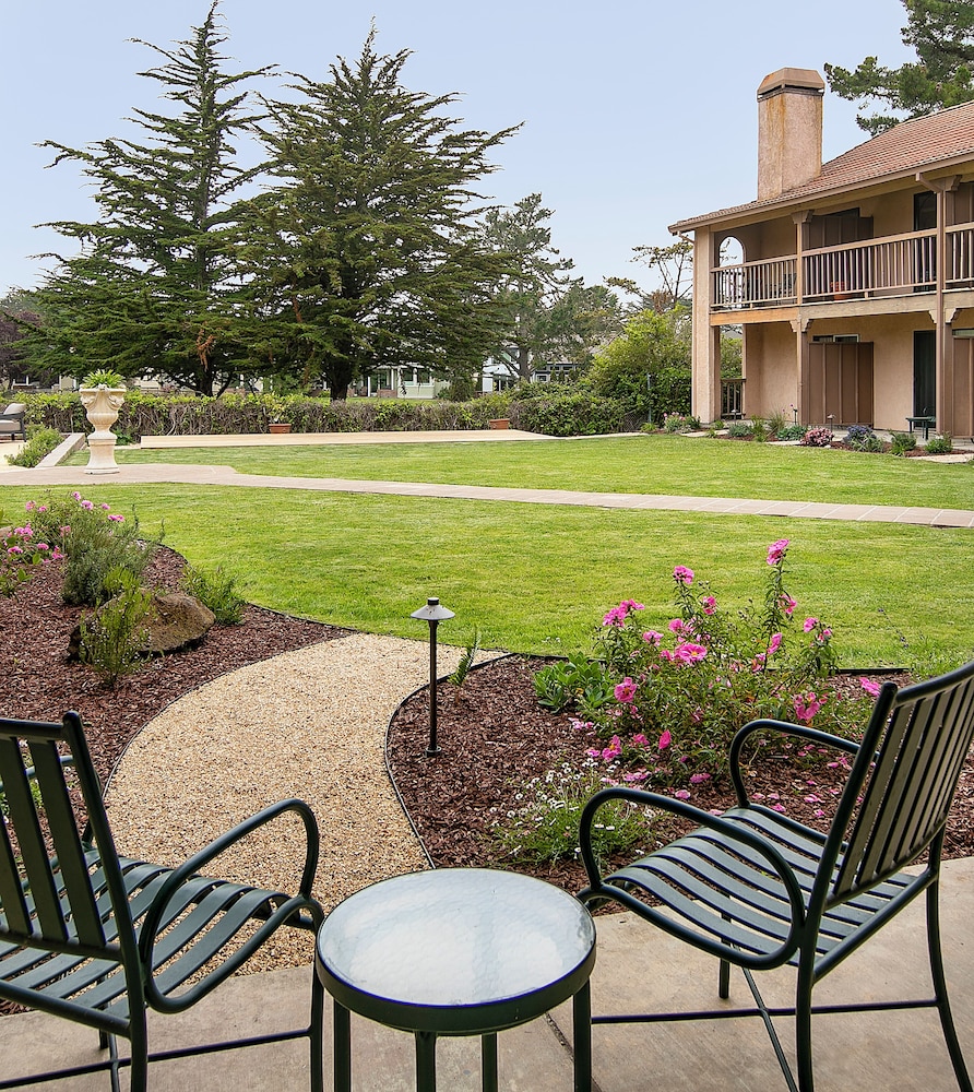 Half Moon Bay Lodge - photo 24