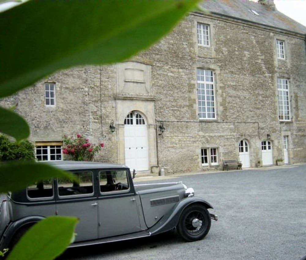 Manoir de la Rivière — 4-Star Luxury Hotel in Isigny-Sur-Mer, France