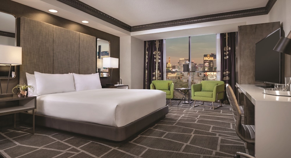 Luxor Hotel and Casino - photo 10