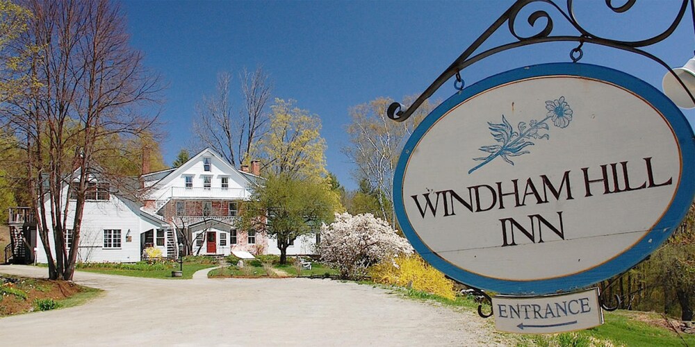 Windham Hill Inn - carbon neutral hotel in Townshend