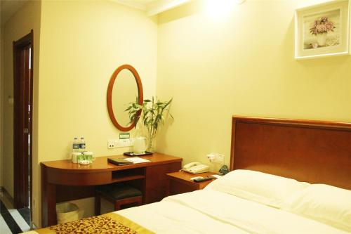 Ningbo — 4-Star Luxury Hotel in Ningbo, People's Republic of China