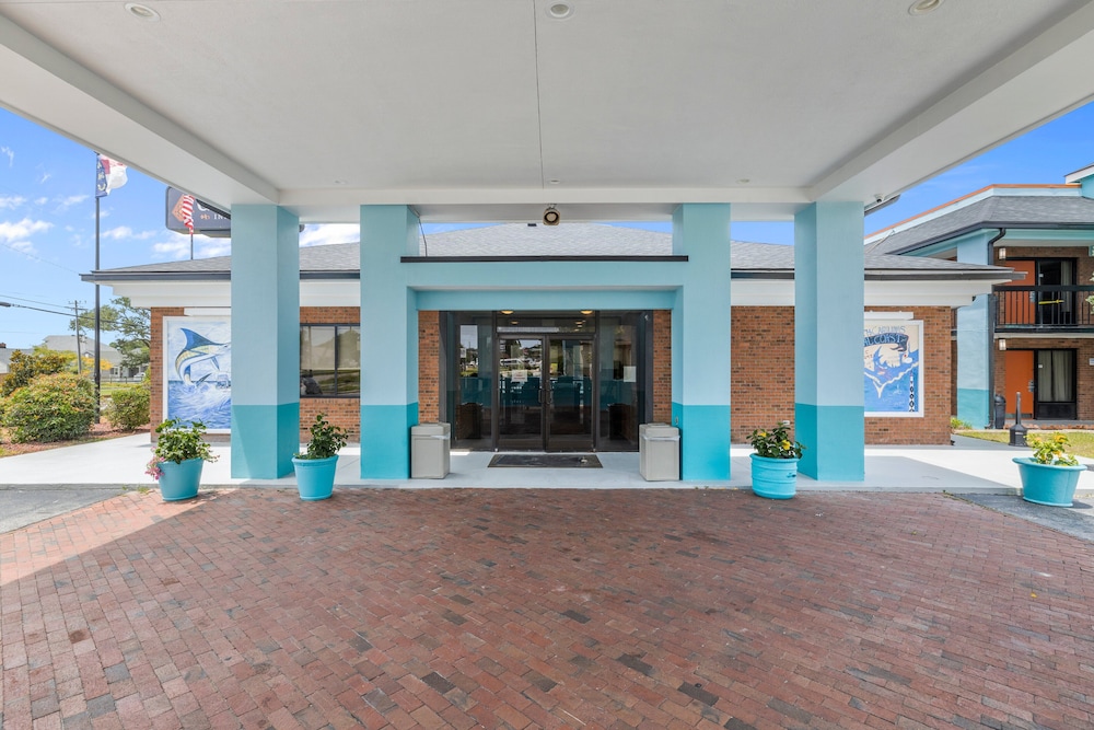 Garnet Inn & Suites Morehead City near Atlantic Beach - photo 49