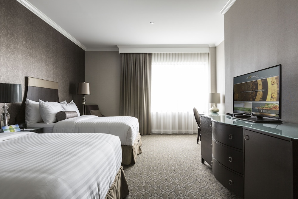 La Banque Hotel - photo 8