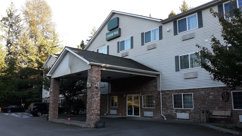 GuestHouse Inn & Suites Tumwater Olympia