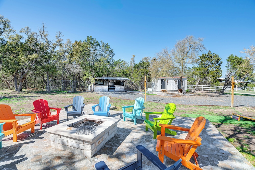 Expansive Bertram Retreat W Pool On 28 Acres — Bertram
