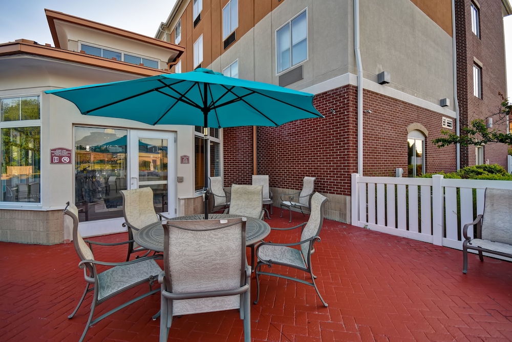 Holiday Inn Express & Suites Schererville by IHG - photo 22