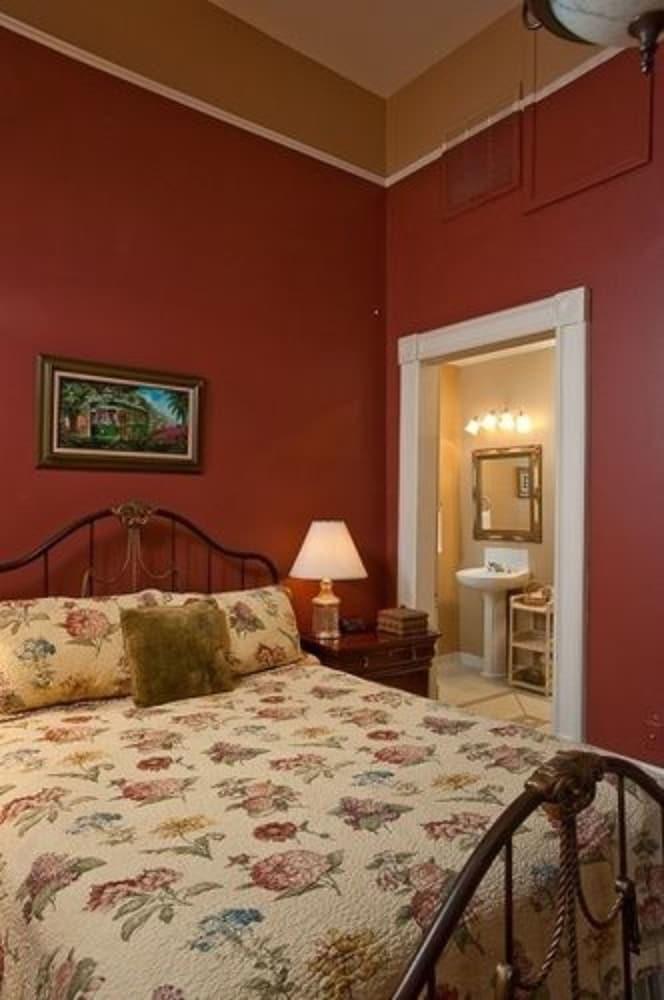 Avenue Inn Bed and Breakfast - photo 11