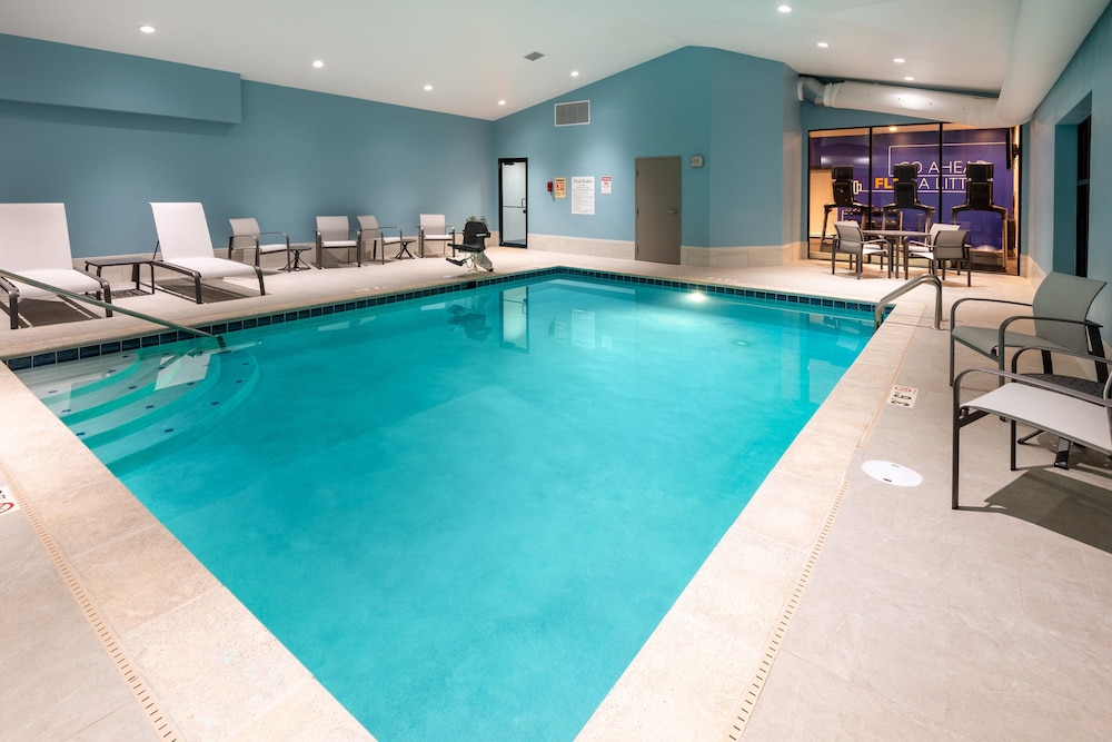 Holiday Inn Express & Suites Wadsworth by IHG - photo 18