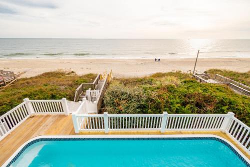 The Sandcastle by Oak Island Accommodations - photo 16