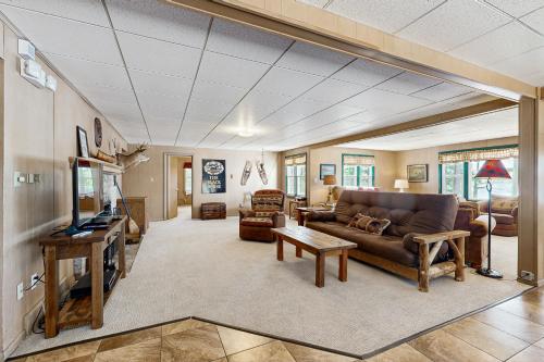 Roost Manor in Eagle River, United States