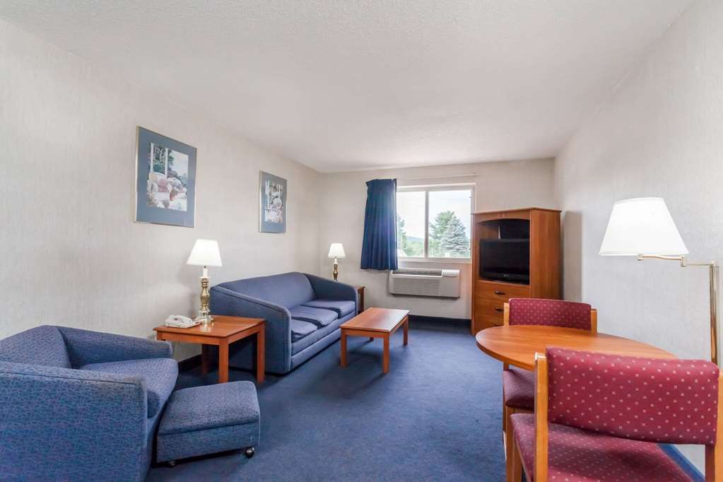 Super 8 by Wyndham Sidney NY - photo 15