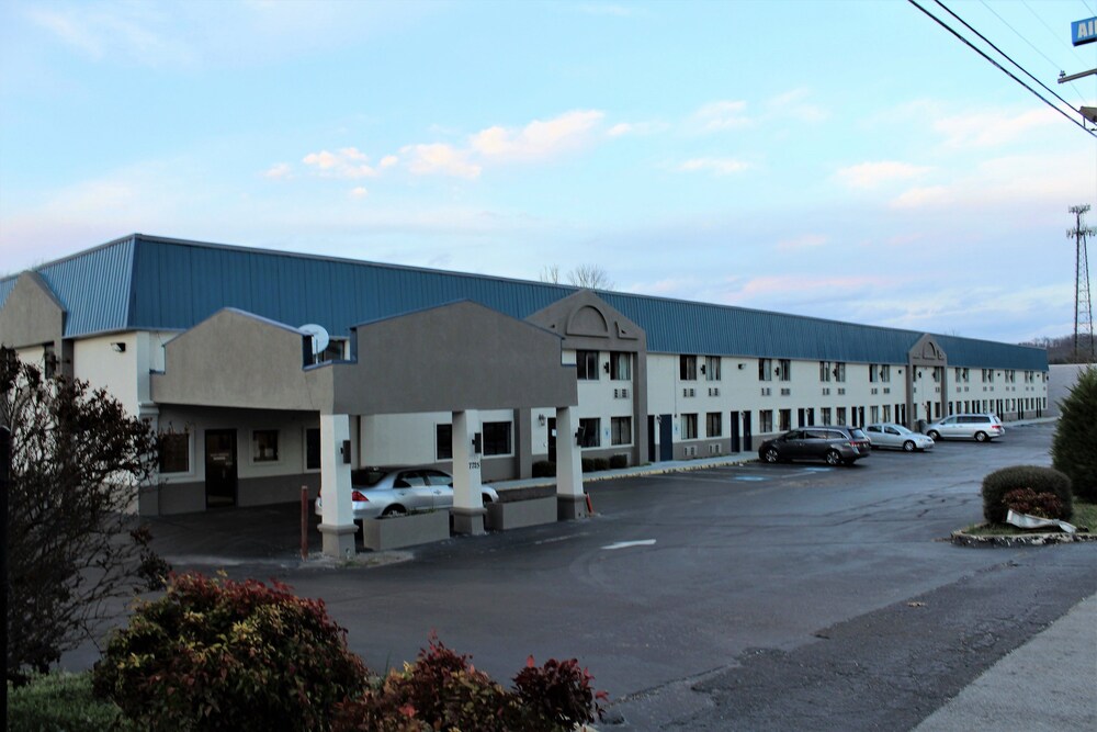 Airport Inn Chattanooga - photo 55