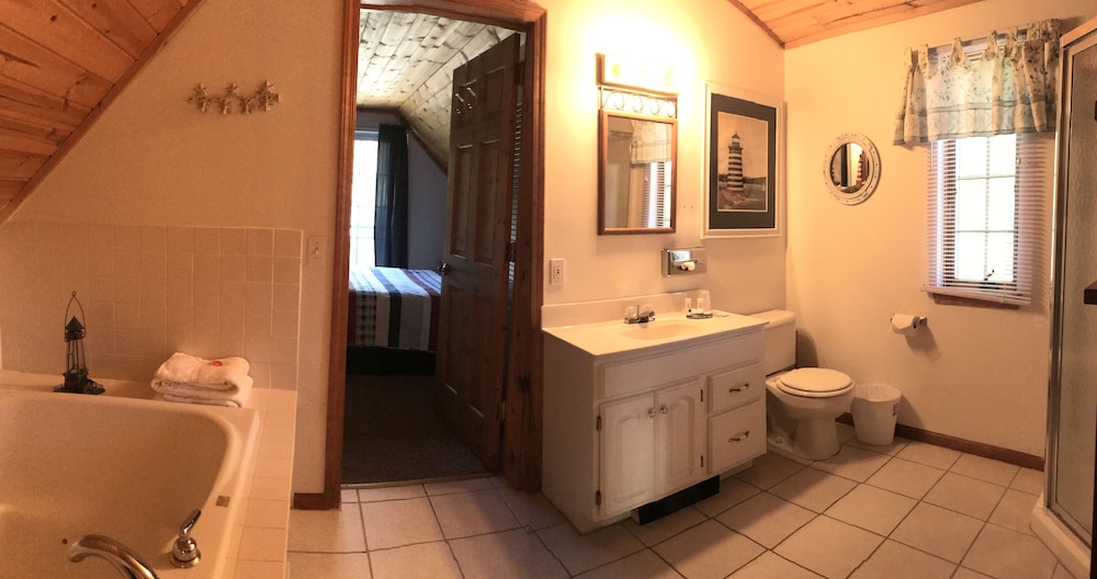 The Harbor Light Inn - photo 104