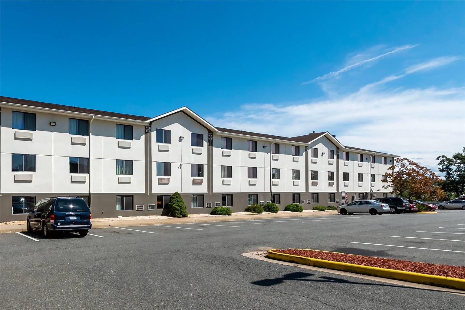 Super 8 by Wyndham Dumfries Quantico - photo 5