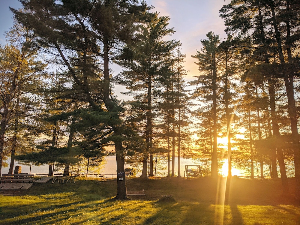 Coadys' Point of View Lake Resort - photo 422