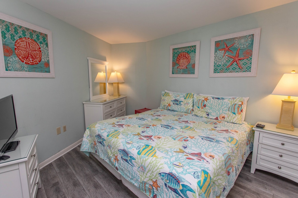 Royal Garden Resort 201 3 Bedroom Condo by RedAwning - photo 2