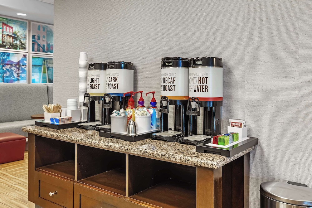 Hampton Inn Atmore - photo 26