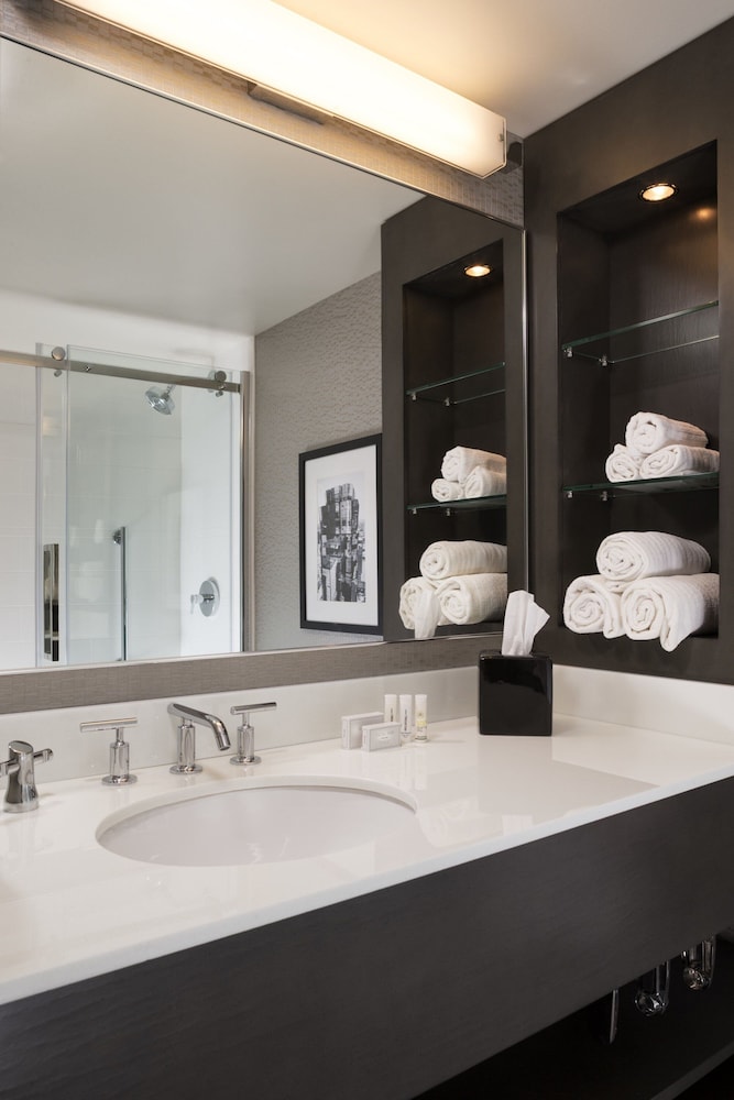 Courtyard by Marriott Minneapolis Downtown - photo 37
