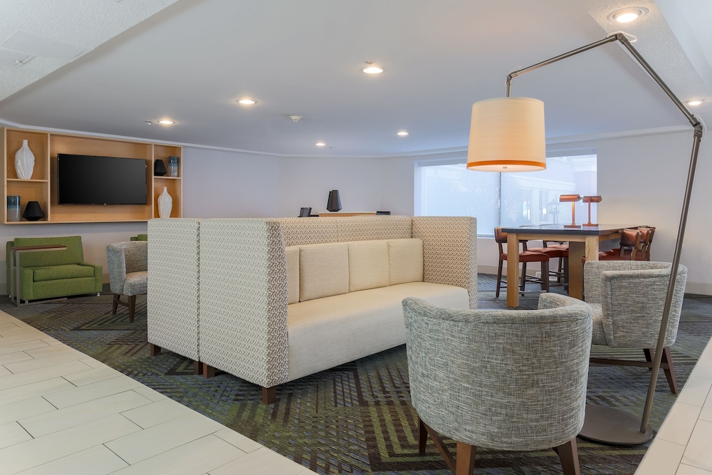 Holiday Inn Express Milwaukee West Medical Center by IHG - photo 46