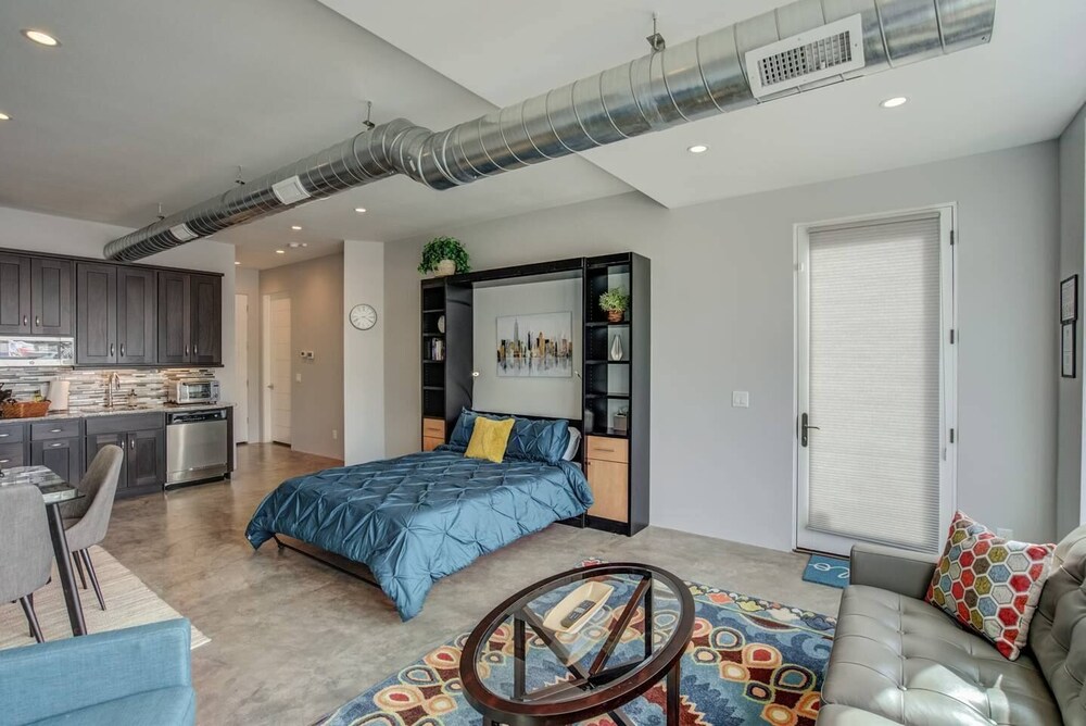 1BD Studio Downtown Close to Hiking W ac - photo 5