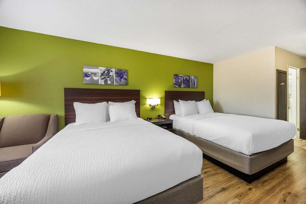 Sleep Inn & Suites Salina I 135 - photo 12