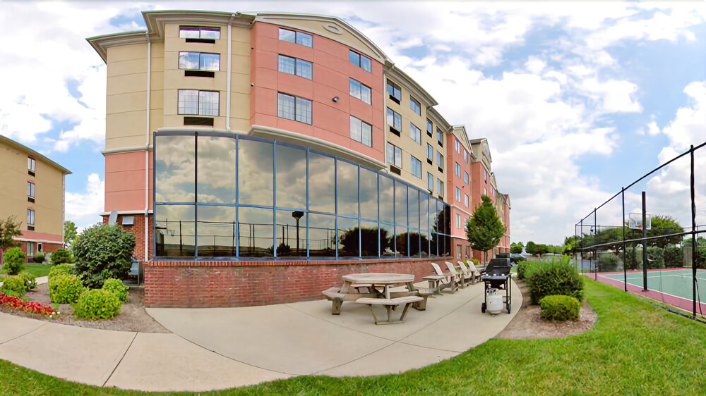 Holiday Inn Express & Suites Indianapolis East By Ihg - photo 34