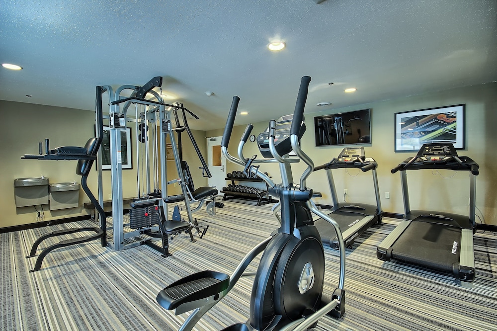 Candlewood Suites Columbus Grove City by IHG - photo 17
