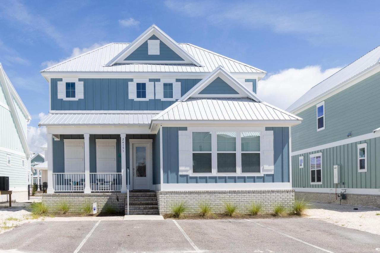 Blue Dolphin - carbon neutral hotel in Orange Beach