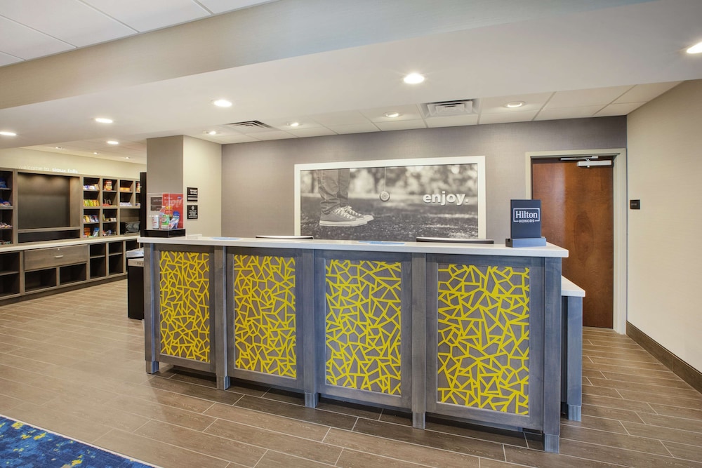 Hampton Inn & Suites Southwest Sioux Falls - photo 5