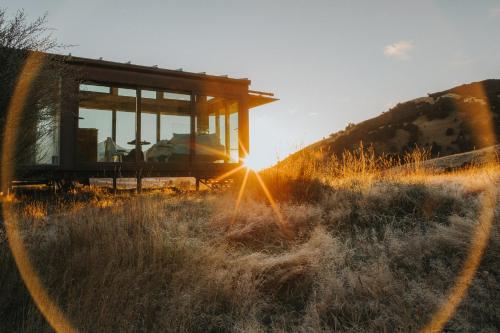 Manakau PurePod — 5-Star Luxury Hotel in Kaikoura, New Zealand